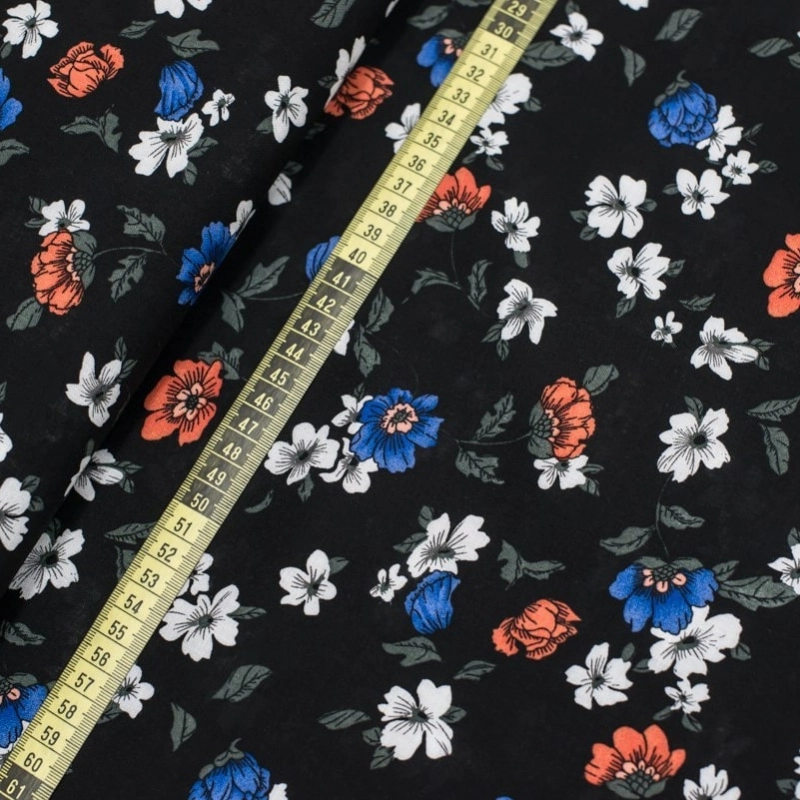 WIS069 | Schwarzer Viskosestoff mit Blumenmuster - 3