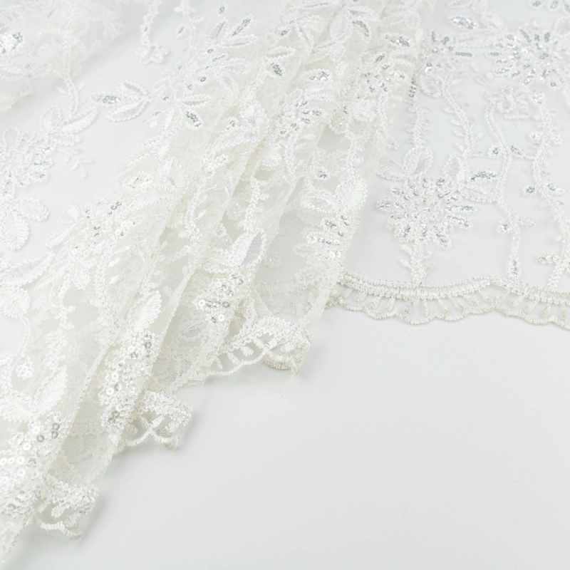 KORS100.365 | Spitzenstoff mit Pailletten, Blumen und Bogenkante weiß - 5