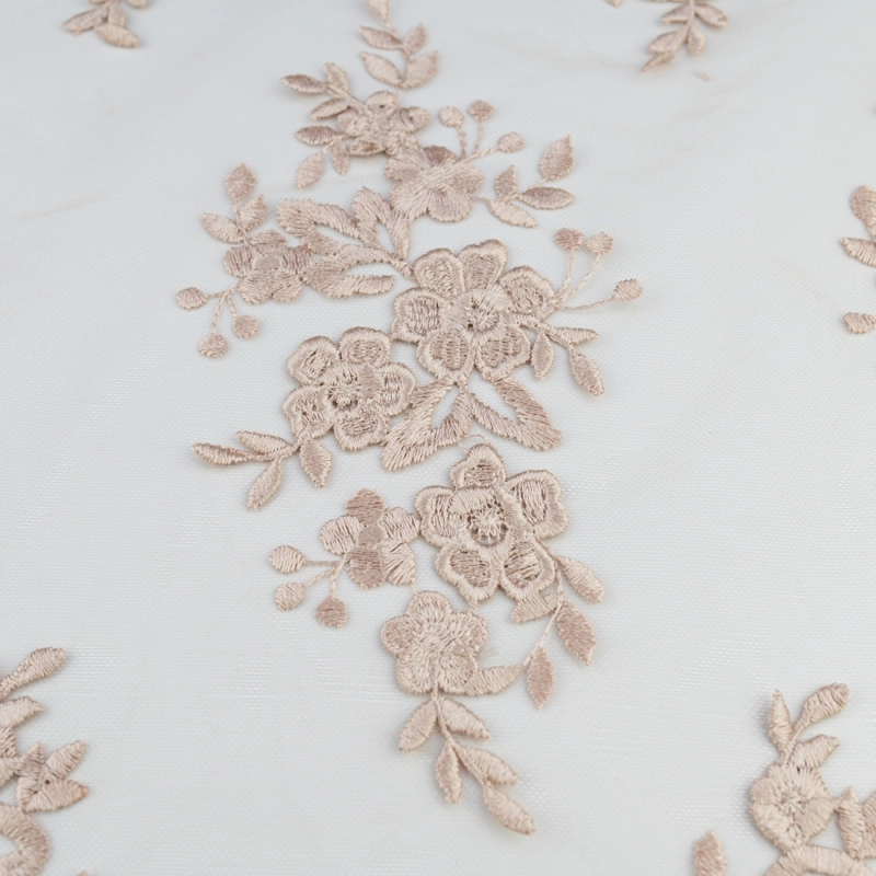 KORS100.370 | Spitzenstoff Blumen und Bogenkante dunkelbeige - 4
