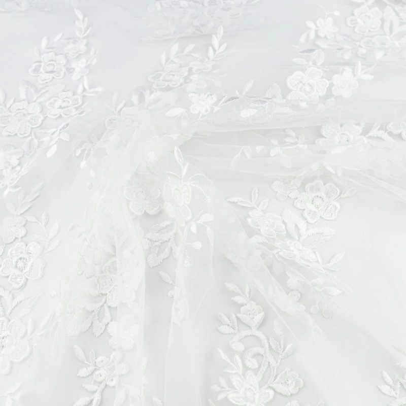 KORS100.371 | Spitzenstoff Blumen & Bogenkante weiß - 1