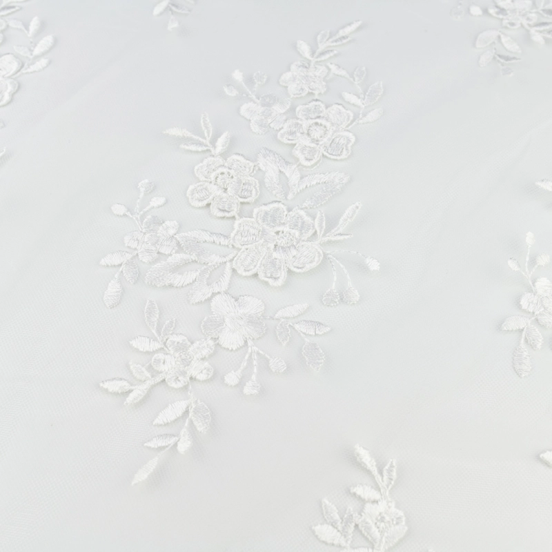 KORS100.371 | Spitzenstoff Blumen & Bogenkante weiß - 4