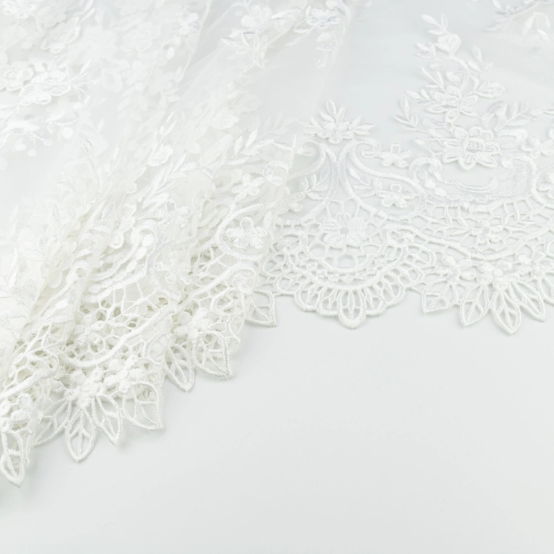 KORS100.371 | Spitzenstoff Blumen & Bogenkante weiß - 5