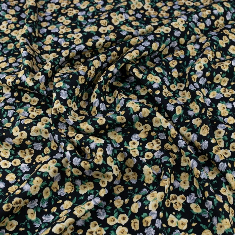 WIS713 | Viskosestoff mit Blumenmuster in schwarz - 4