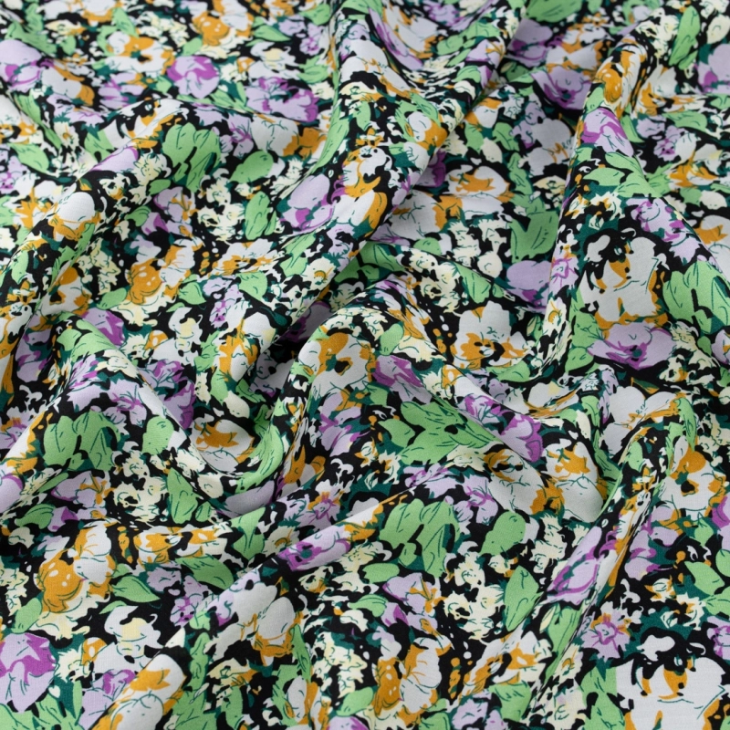 WIS724 | Schwarzer Viskosestoff mit Blumen - 5